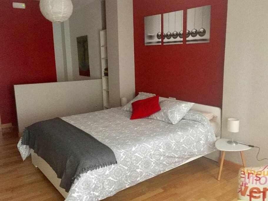 Apartamento Ayla Ayuntamiento Pamplona Eksteriør billede