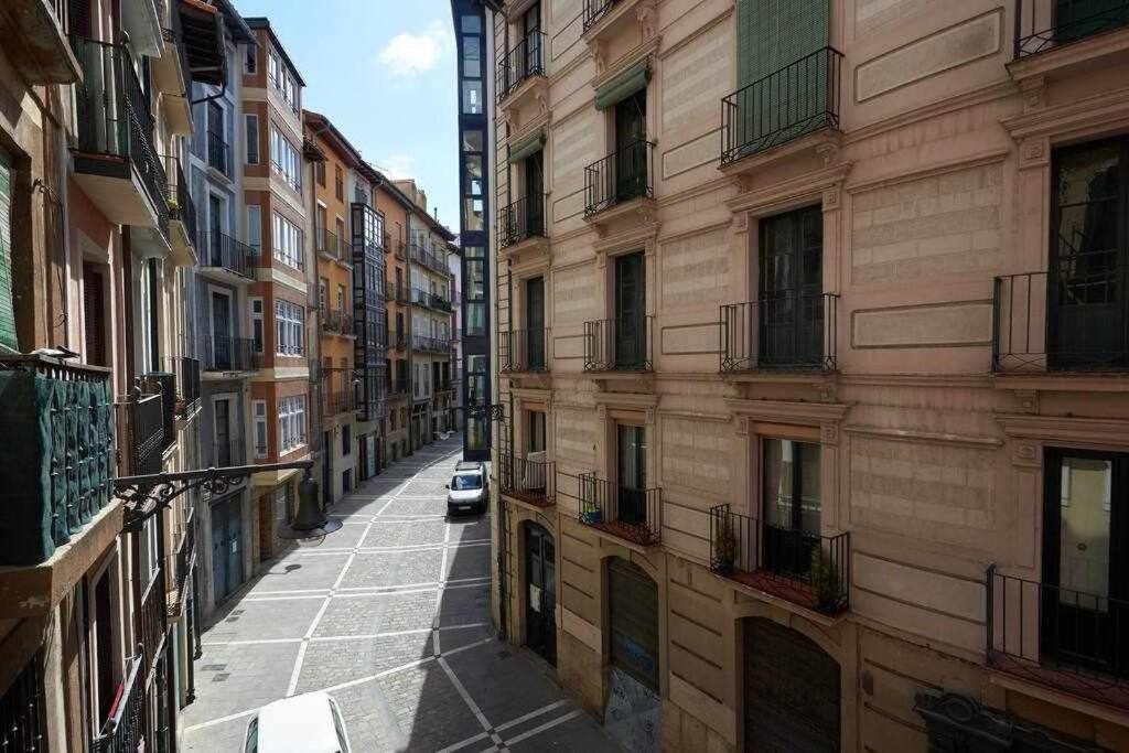 Apartamento Ayla Ayuntamiento Pamplona Eksteriør billede
