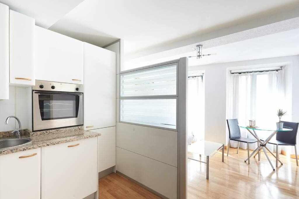 Apartamento Ayla Ayuntamiento Pamplona Eksteriør billede