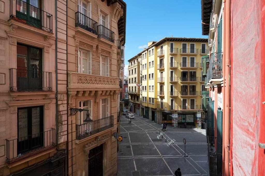 Apartamento Ayla Ayuntamiento Pamplona Eksteriør billede